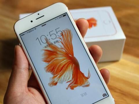 印度兄弟看哭了！iPhone6S全面来袭 价格竟然是全球最贵