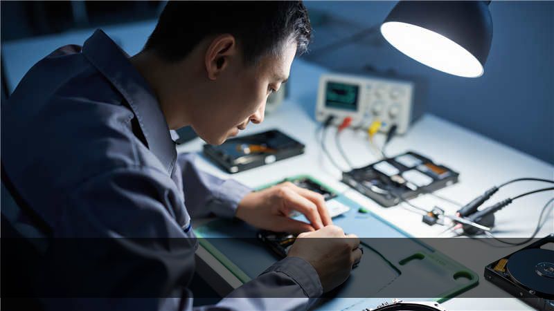 企业硬盘移动容易坏?工程师实拆分析 + 避坑指南