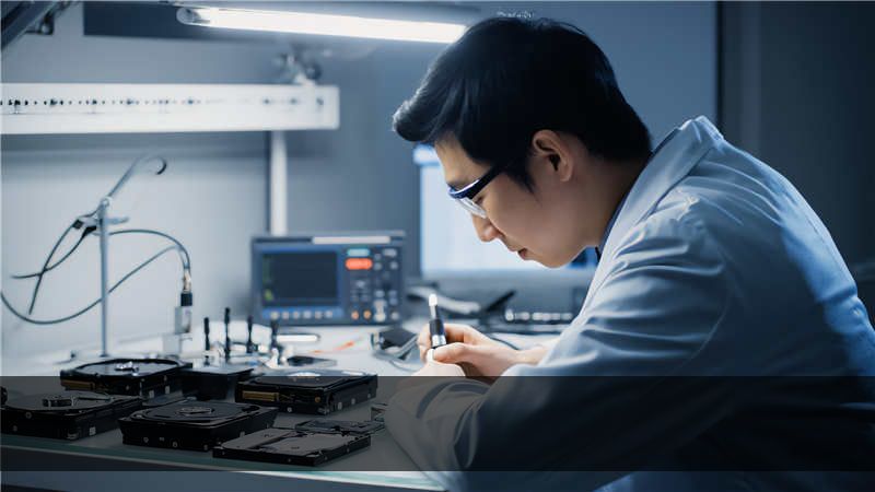 硬盘在pc上不显示？资深数据恢复工程师的实战分析