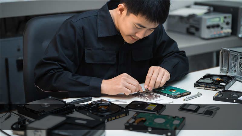 移动固态硬盘识别不出来？工程师实战排查与恢复指南